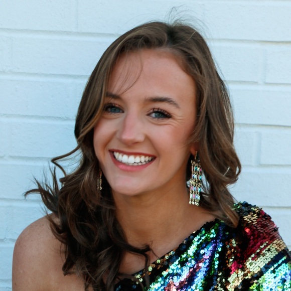 Meet your Posher, Ella - Picture 1 of 1